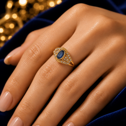 Pre Owned 18ct Sapphire and Diamond Ring ZB895